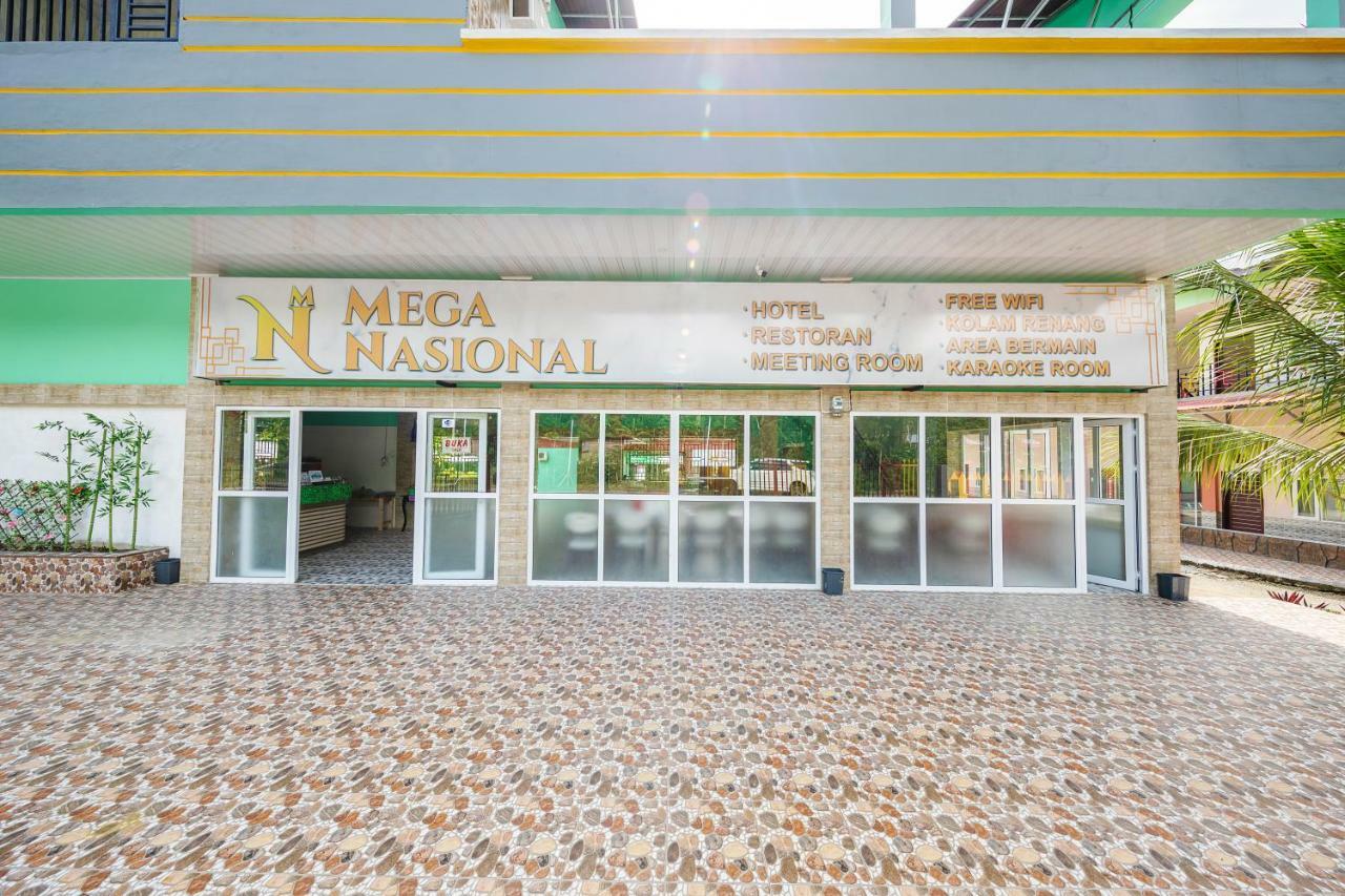 Mega Nasional Seaview Hotel Gunungsitoli Exterior photo