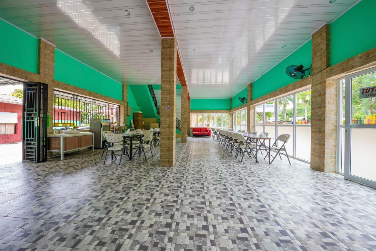 Mega Nasional Seaview Hotel Gunungsitoli Exterior photo
